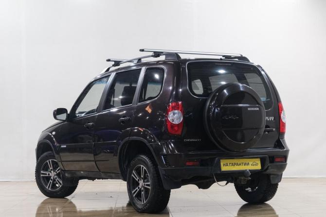 Chevrolet Niva I Рестайлинг с пробегом 2011 года, цена 549 000 рублей, 143000 км, внедорожник, Автокод Объявления