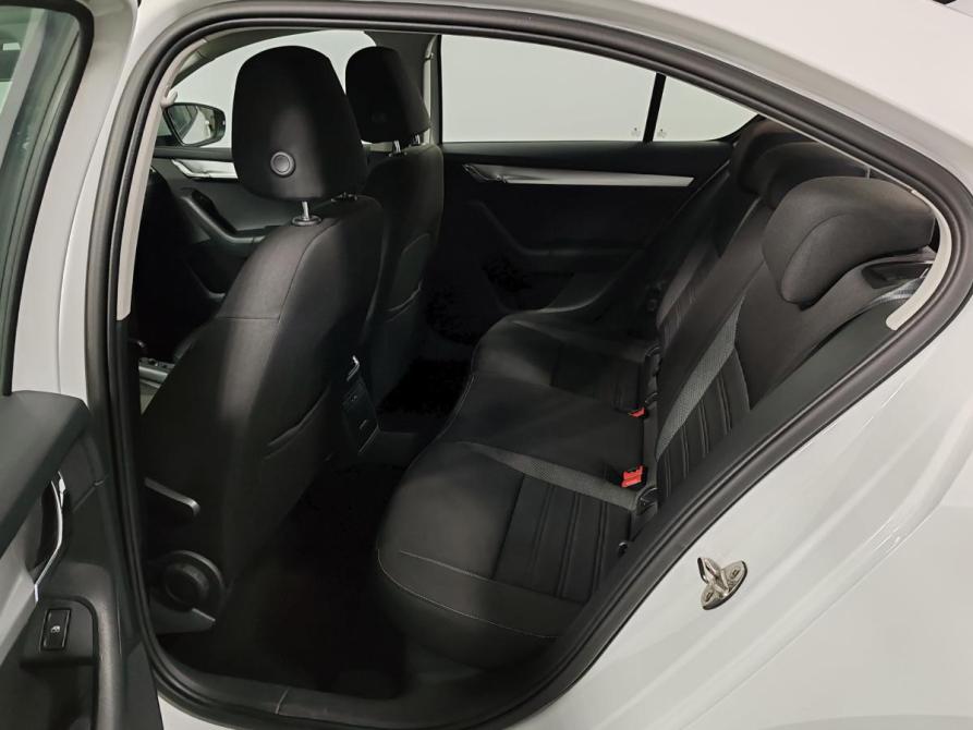 Skoda Octavia III (A7) Рестайлинг Москва  - изображение 12