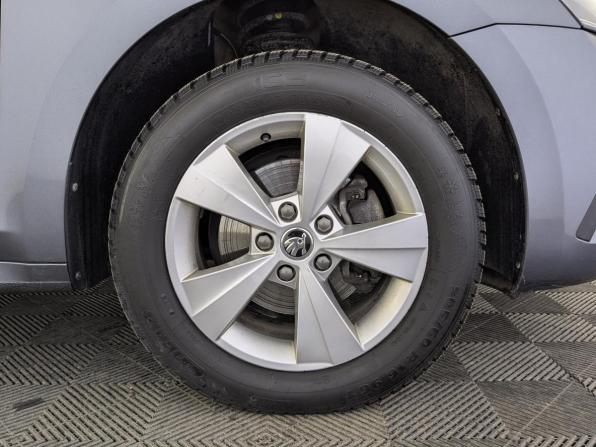 Skoda Octavia IV (A8) с пробегом 2021 года, цена 2 850 000 рублей, 32822 км, лифтбек, Автокод Объявления