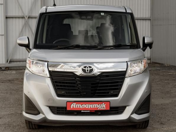 Toyota Roomy I с пробегом 2018 года, цена 900 000 рублей, 141557 км, минивэн, Автокод Объявления