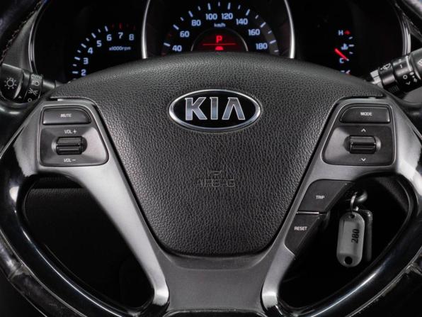 Kia Rio III Рестайлинг с пробегом 2015 года, цена 1 149 000 рублей, 171992 км, седан, Автокод Объявления