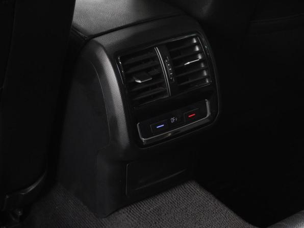 Volkswagen Passat B8 с пробегом 2019 года, цена 2 449 000 рублей, 134499 км, седан, Автокод Объявления