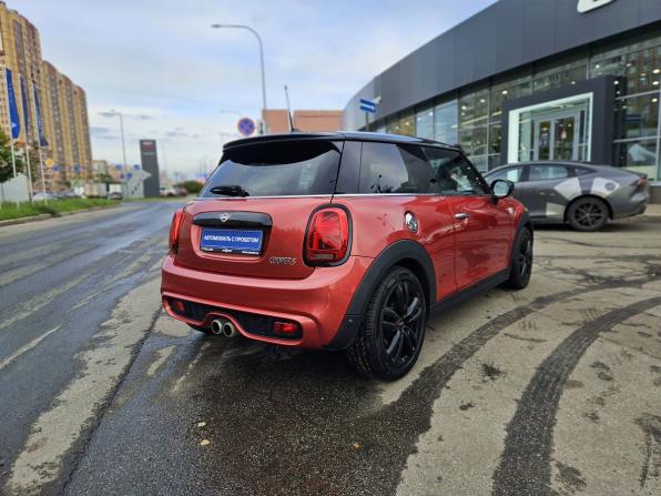 Mini Hatch III (F55/F56) Рестайлинг с пробегом 2020 года, цена 2 500 000 рублей, 94604 км, хэтчбек, Автокод Объявления