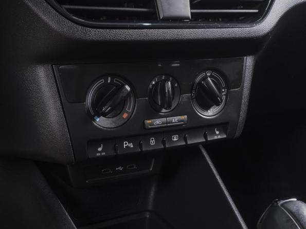 Volkswagen Polo VI с пробегом 2022 года, цена 1 680 000 рублей, 63185 км, лифтбек, Автокод Объявления