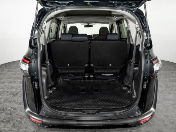 Toyota Sienta I Рестайлинг 2 с пробегом 2015 года, цена 1 250 000 рублей, 157156 км, компактвэн, Автокод Объявления