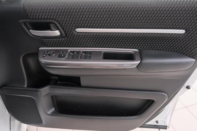 Honda Stepwgn V с пробегом 2015 года, цена 1 989 000 рублей, 185000 км, минивэн, Автокод Объявления