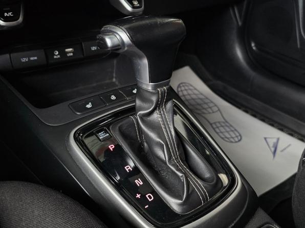 Kia Rio IV с пробегом 2019 года, цена 980 000 рублей, 168000 км, хэтчбек, Автокод Объявления