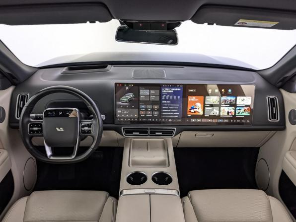 Li Auto (Lixiang) L9 I с пробегом 2024 года, цена 6 400 000 рублей, 71368 км, внедорожник, Автокод Объявления