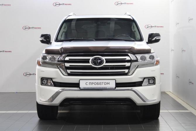 Toyota Land Cruiser 200 Series Рестайлинг 2 с пробегом 2018 года, цена 8 000 000 рублей, 63175 км, внедорожник, Автокод Объявления
