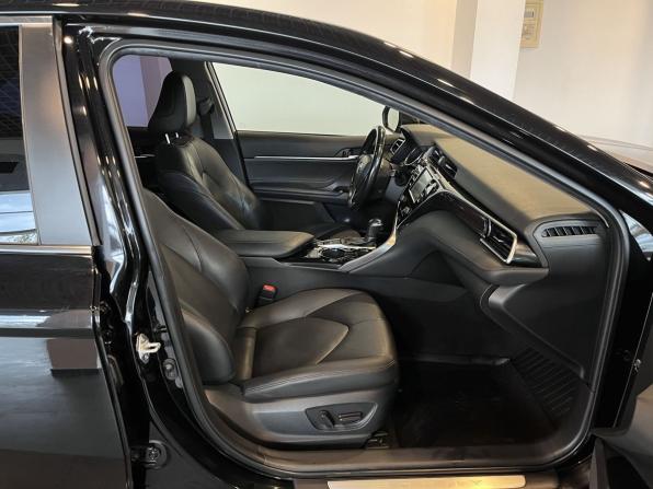 Toyota Camry VIII (XV70) с пробегом 2021 года, цена 2 520 000 рублей, 219645 км, седан, Автокод Объявления
