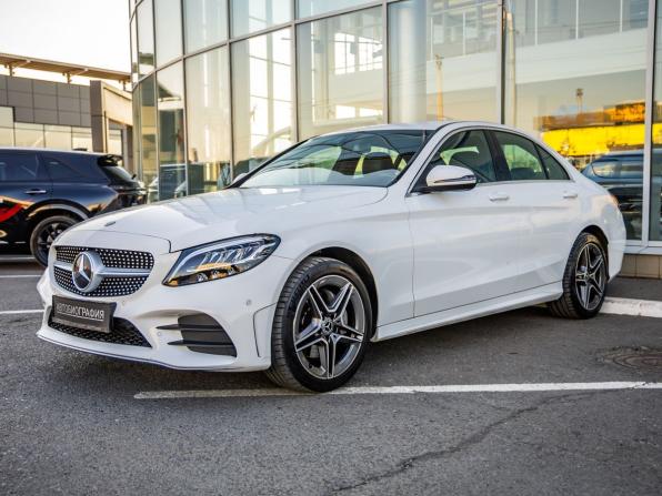 Mercedes-Benz C-Класс IV (W205) Рестайлинг с пробегом 2018 года, цена 2 898 000 рублей, 108019 км, седан, Автокод Объявления