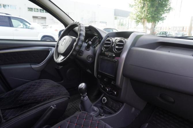 Renault Duster I Рестайлинг с пробегом 2017 года, цена 1 170 000 рублей, 221280 км, внедорожник, Автокод Объявления