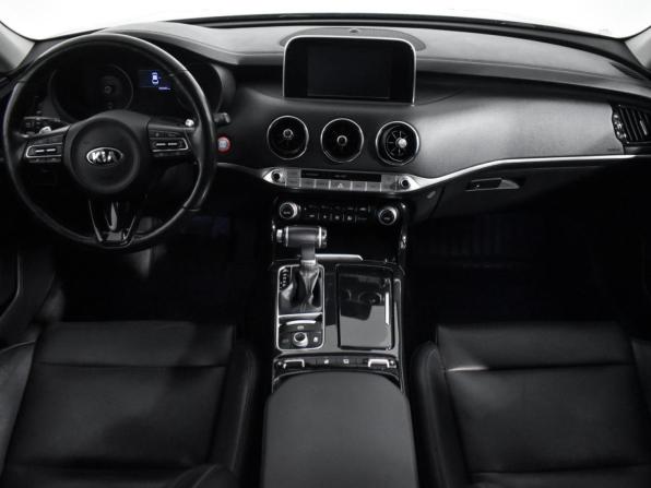 Kia Stinger I с пробегом 2018 года, цена 2 049 000 рублей, 185844 км, лифтбек, Автокод Объявления