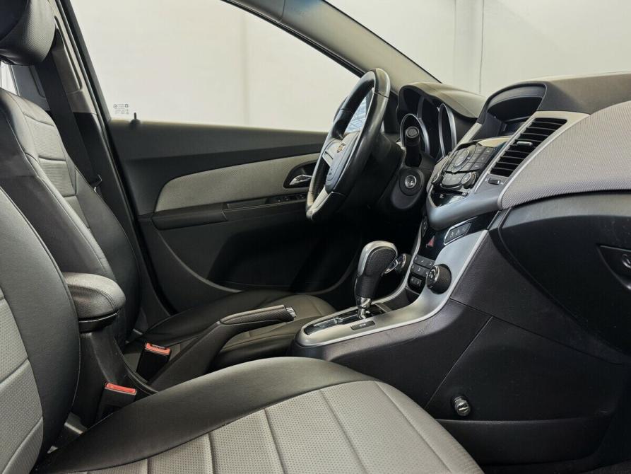 Chevrolet Cruze I Москва  - изображение 11