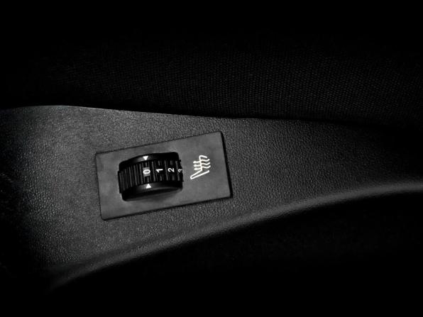 Peugeot 2008 I с пробегом 2016 года, цена 875 000 рублей, 139520 км, внедорожник, Автокод Объявления