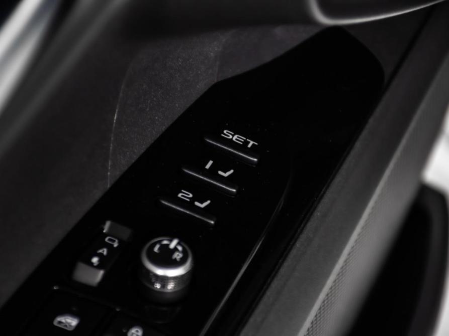 Toyota Camry IX (XV80) China Market Москва  - изображение 15