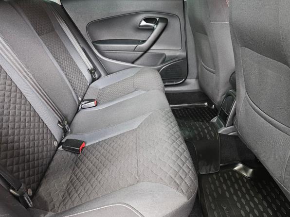 Volkswagen Polo V Рестайлинг с пробегом 2018 года, цена 1 185 000 рублей, 104000 км, седан, Автокод Объявления