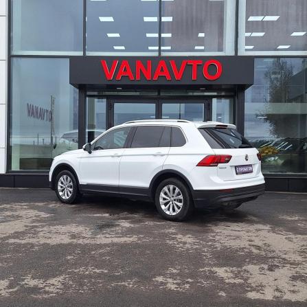 Volkswagen Tiguan II с пробегом 2018 года, цена 2 190 000 рублей, 130000 км, внедорожник, Автокод Объявления