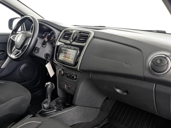 Renault Sandero II Рестайлинг с пробегом 2019 года, цена 1 150 000 рублей, 143318 км, хэтчбек, Автокод Объявления