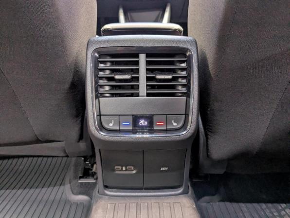 Skoda Octavia IV (A8) с пробегом 2020 года, цена 2 000 000 рублей, 141044 км, лифтбек, Автокод Объявления