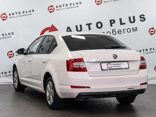 Skoda Octavia III (A7) с пробегом 2013 года, цена 949 000 рублей, 283784 км, лифтбек, Автокод Объявления