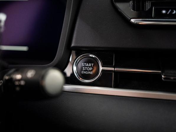 Mitsubishi Outlander IV с пробегом 2022 года, цена 4 150 000 рублей, 35419 км, внедорожник, Автокод Объявления