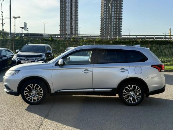 Mitsubishi Outlander III Рестайлинг 3 с пробегом 2018 года, цена 1 995 000 рублей, 84447 км, внедорожник, Автокод Объявления