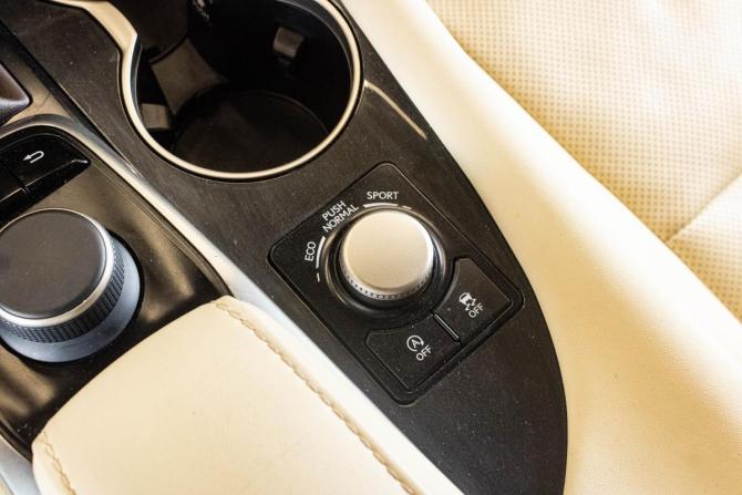Lexus RX IV с пробегом 2018 года, цена 3 745 000 рублей, 55701 км, внедорожник, Автокод Объявления