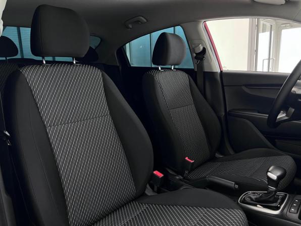 Kia Rio IV с пробегом 2018 года, цена 1 350 000 рублей, 139871 км, седан, Автокод Объявления