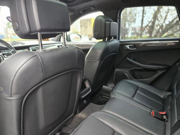 Porsche Macan I с пробегом 2014 года, цена 3 599 000 рублей, 100750 км, внедорожник, Автокод Объявления
