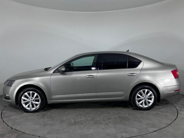 Skoda Octavia III (A7) Рестайлинг с пробегом 2017 года, цена 1 299 000 рублей, 230873 км, лифтбек, Автокод Объявления