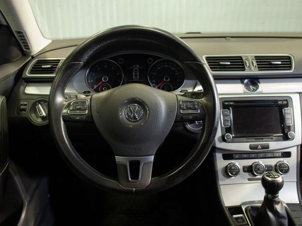Volkswagen Passat B7 с пробегом 2012 года, цена 1 190 000 рублей, 117871 км, седан, Автокод Объявления