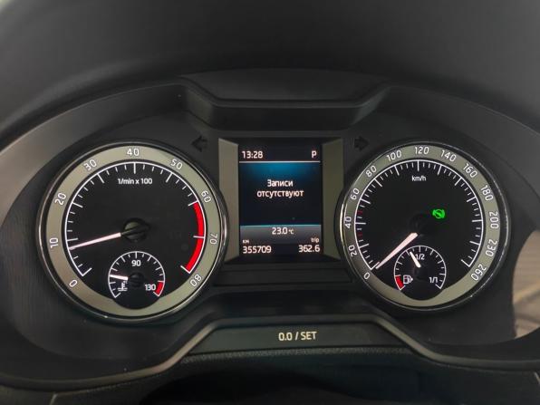Skoda Octavia III (A7) Рестайлинг с пробегом 2018 года, цена 1 470 000 рублей, 355708 км, лифтбек, Автокод Объявления