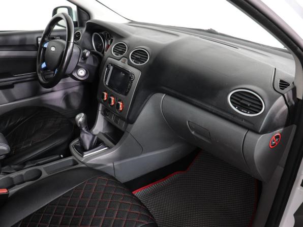 Ford Focus II Рестайлинг с пробегом 2011 года, цена 399 000 рублей, 449515 км, хэтчбек, Автокод Объявления