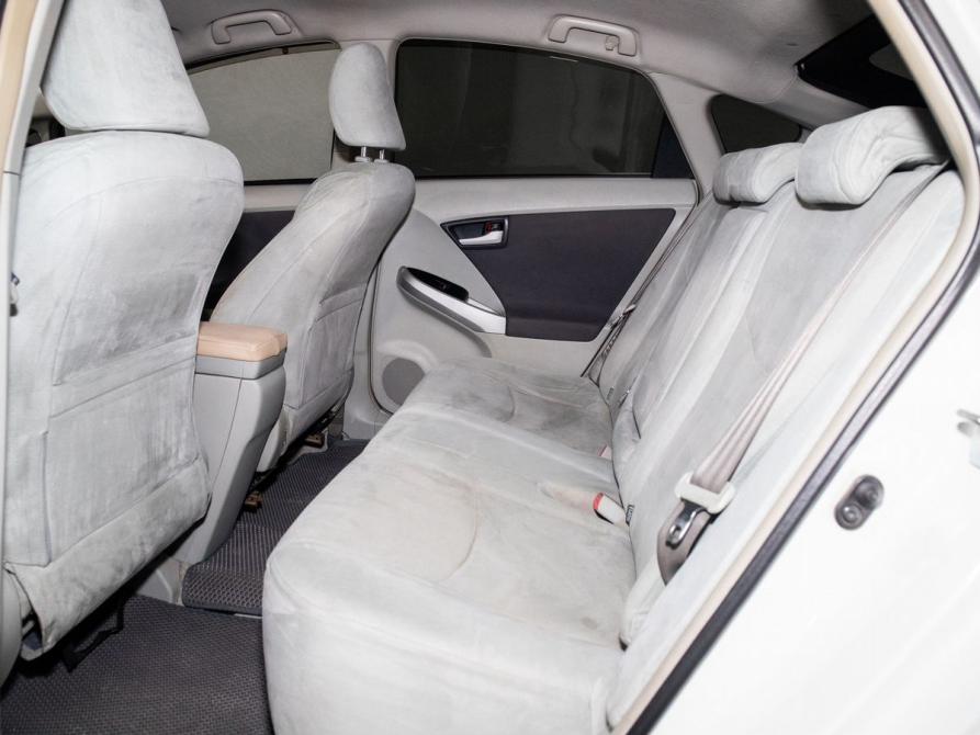 Toyota Prius III (XW30) Иркутск  - изображение 7