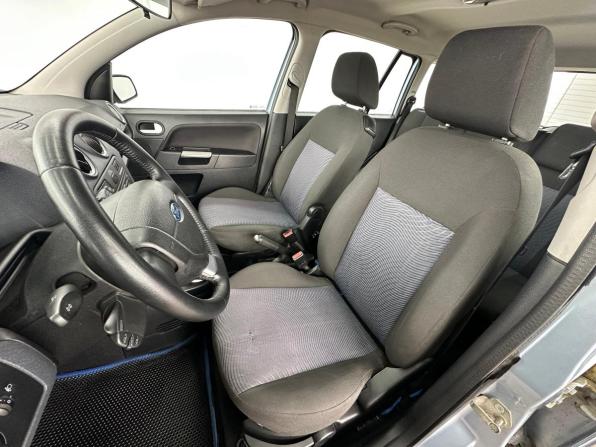 Ford Fusion I Рестайлинг с пробегом 2006 года, цена 400 000 рублей, 170000 км, хэтчбек, Автокод Объявления