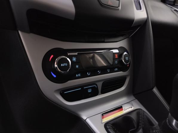 Ford Focus III с пробегом 2012 года, цена 820 000 рублей, 163830 км, седан, Автокод Объявления