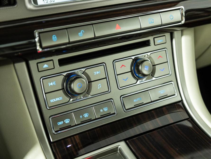 Jaguar XF I Санкт-Петербург  - изображение 16