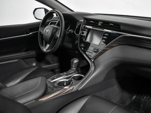 Toyota Camry VIII (XV70) с пробегом 2019 года, цена 2 437 000 рублей, 161759 км, седан, Автокод Объявления