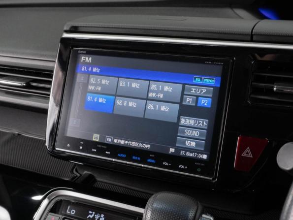 Honda Stepwgn V с пробегом 2017 года, цена 2 359 000 рублей, 77281 км, минивэн, Автокод Объявления