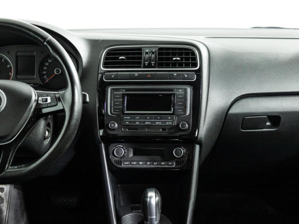 Volkswagen Polo V Рестайлинг с пробегом 2017 года, цена 1 199 700 рублей, 113095 км, седан, Автокод Объявления