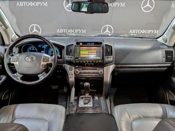 Toyota Land Cruiser 200 Series с пробегом 2010 года, цена 2 175 000 рублей, 300000 км, внедорожник, Автокод Объявления