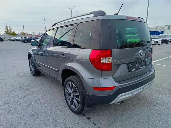 Skoda Yeti I Рестайлинг с пробегом 2018 года, цена 1 619 995 рублей, 109279 км, внедорожник, Автокод Объявления
