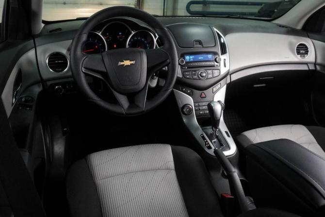 Chevrolet Cruze I Рестайлинг с пробегом 2014 года, цена 1 069 000 рублей, 110952 км, седан, Автокод Объявления