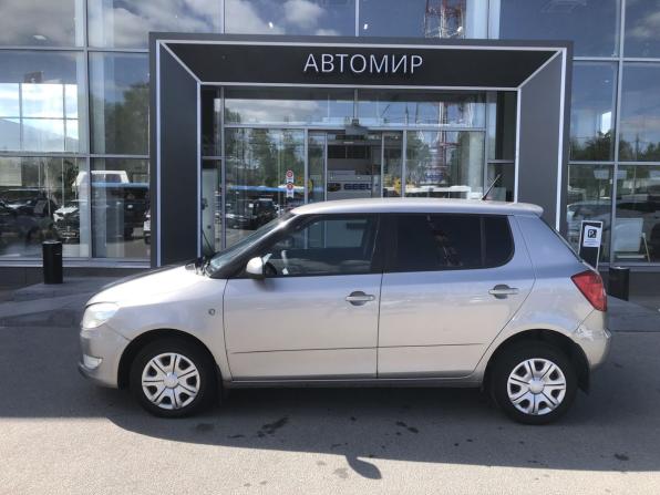 Skoda Fabia II Рестайлинг с пробегом 2012 года, цена 520 000 рублей, 176275 км, хэтчбек, Автокод Объявления