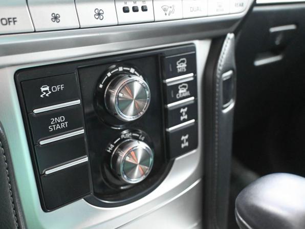 Toyota Land Cruiser Prado 150 Series Рестайлинг 3 с пробегом 2022 года, цена 6 499 900 рублей, 260000 км, внедорожник, Автокод Объявления