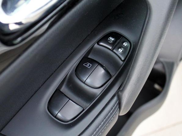 Nissan Qashqai II с пробегом 2018 года, цена 1 799 000 рублей, 152000 км, внедорожник, Автокод Объявления
