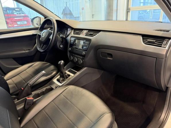 Skoda Octavia III (A7) с пробегом 2016 года, цена 1 490 000 рублей, 100000 км, лифтбек, Автокод Объявления