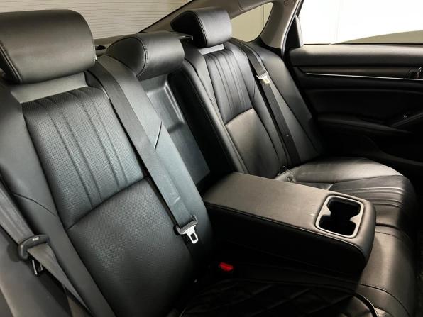 Honda Accord X с пробегом 2020 года, цена 2 350 000 рублей, 57000 км, седан, Автокод Объявления