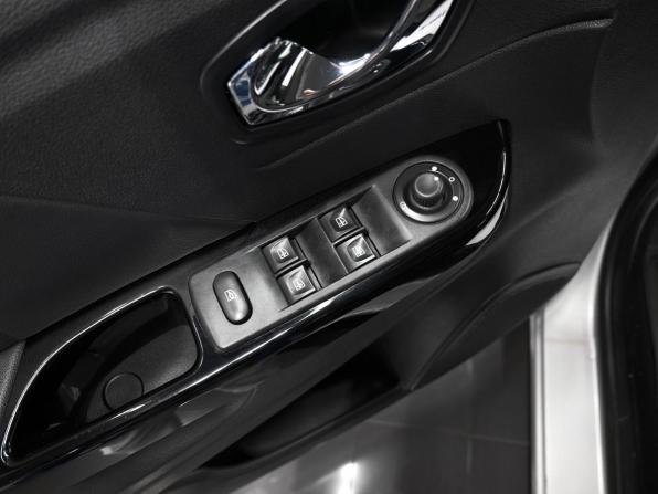 Renault Kaptur I с пробегом 2016 года, цена 1 645 000 рублей, 128807 км, внедорожник, Автокод Объявления